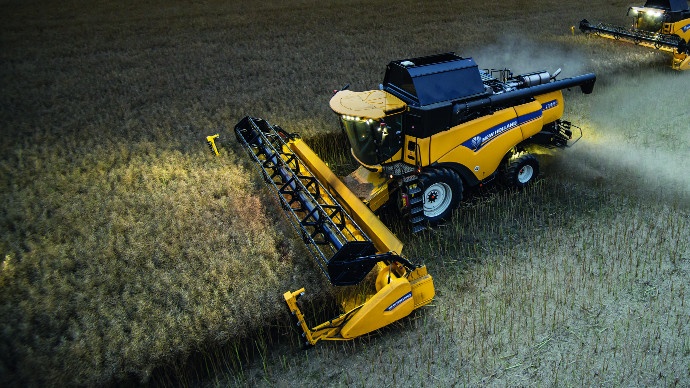 Nouvelle série CX New Holland - Avec 490 ch, la CX8.90 devient la conventionnelle la plus puissante au monde