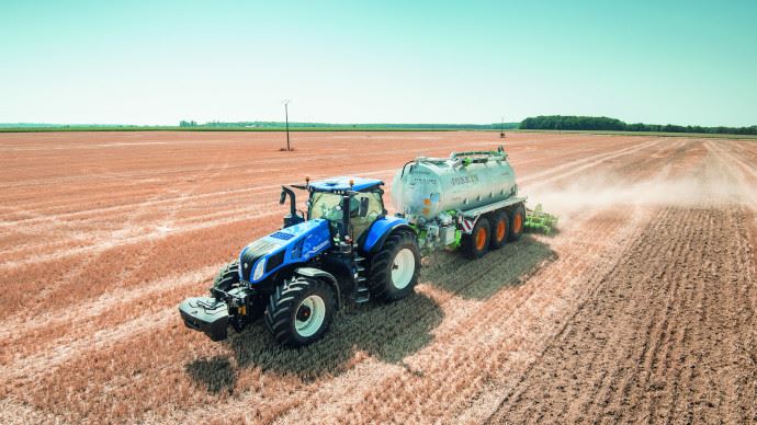 Tracteur New Holland - T8 Genesis : puissance et connectivité pour toujours plus de productivité !